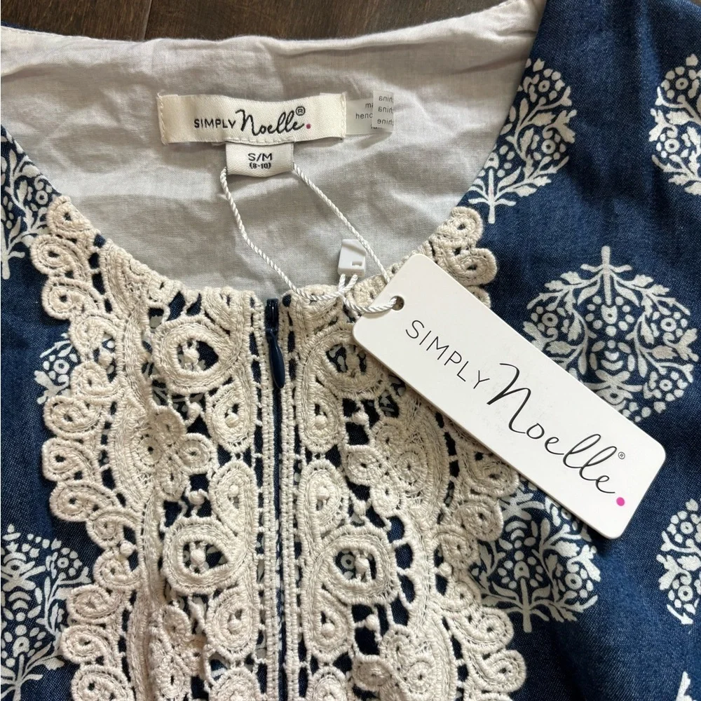 Simply Noelle Navy and Cream Lace Dress - Picture 5 of 5